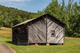 1335 Shingle Gap Rd, Purlear, NC 28665 - Photo 43