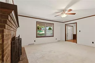118 Teague Ct, Wallburg, NC 27107 - Photo 7