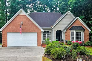 121 Roxbury Ct, Advance, NC 27006 - Photo 1