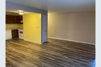 1114 Maiden Lane #4, Reidsville, NC 27320 - Photo 3