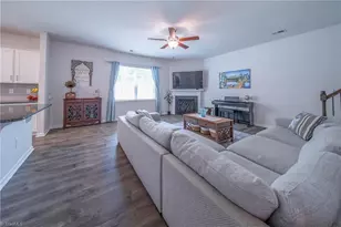3714 Village Springs Dr, High Point, NC 27265 - Photo 7