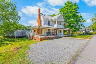 413 S Cherry St, East Bend, NC 27018 - Photo 3