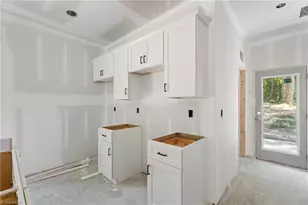 2635 Urban St, Winston-Salem, NC 27107 - Photo 7