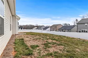7260 Huntgate Dr, Kernersville, NC 27284 - Photo 27