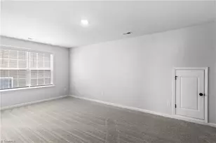7260 Huntgate Dr, Kernersville, NC 27284 - Photo 17