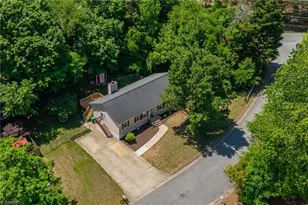 1800 Rivertrace Point, High Point, NC 27265 - Photo 31