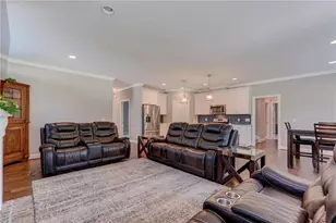 414 Wild Fern Ln, Reidsville, NC 27320 - Photo 3