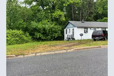 819 Douglas Drive, Thomasville, NC 27360 - Photo 3