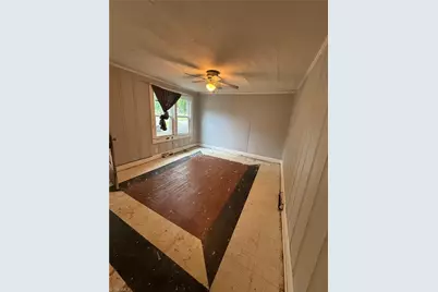 908 W Lee Avenue, Yadkinville, NC 27055 - Photo 3