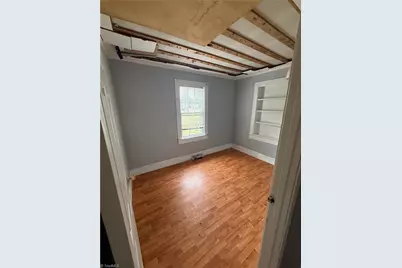 908 W Lee Avenue, Yadkinville, NC 27055 - Photo 11