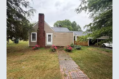 908 W Lee Avenue, Yadkinville, NC 27055 - Photo 1