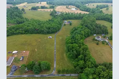 3127 Yorkshire Lane, Boonville, NC 27011 - Photo 11