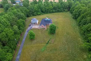 3127 Yorkshire Ln, Boonville, NC 27011 - Photo 3