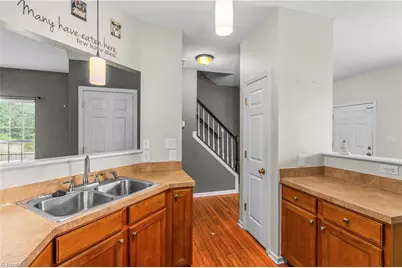 532 Rockbridge Drive, Kernersville, NC 27284 - Photo 9