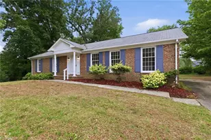 2402 Revolan Ct, Greensboro, NC 27407 - Photo 37