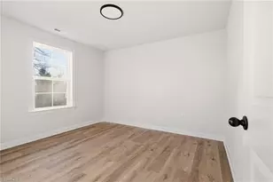513 Penry Rd, Greensboro, NC 27405 - Photo 11