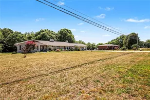 2041 W Main St, Yadkinville, NC 27055 - Photo 3