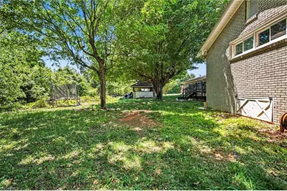 2041 W Main Street, Yadkinville, NC 27055 - Photo 15