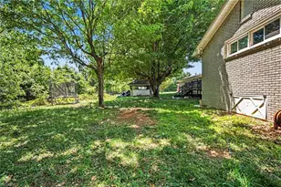 2041 W Main St, Yadkinville, NC 27055 - Photo 15