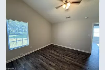 2806 Pleasant Garden Road, Greensboro, NC 27406 - Photo 11