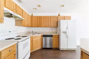5058 Bartholomew's Ln, Greensboro, NC 27407 - Photo 7