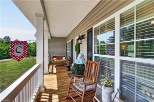 552 Tom Hunter Rd, Pilot Mountain, NC 27041 - Photo 3