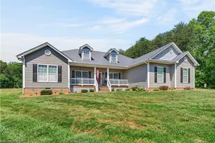 552 Tom Hunter Rd, Pilot Mountain, NC 27041 - Photo 1