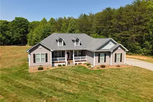 552 Tom Hunter Rd, Pilot Mountain, NC 27041 - Photo 1