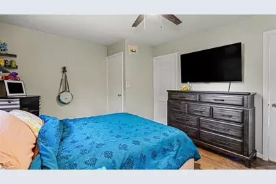 611 Candlewood Drive, Greensboro, NC 27403 - Photo 17
