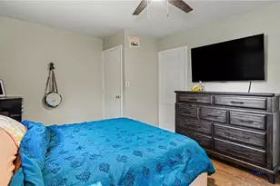 611 Candlewood Dr, Greensboro, NC 27403 - Photo 17