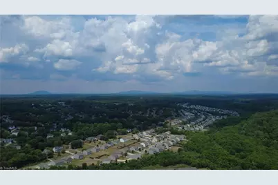 4008 Highland Creek Court, Pfafftown, NC 27040 - Photo 25