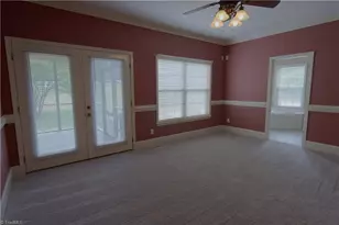 2034 Waterford Pointe Rd, Lexington, NC 27292 - Photo 19