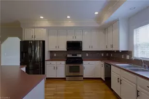 2034 Waterford Pointe Rd, Lexington, NC 27292 - Photo 17