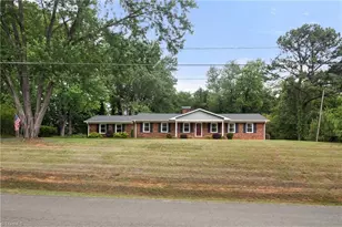 3845 Whitehaven Rd, Winston-Salem, NC 27106 - Photo 3