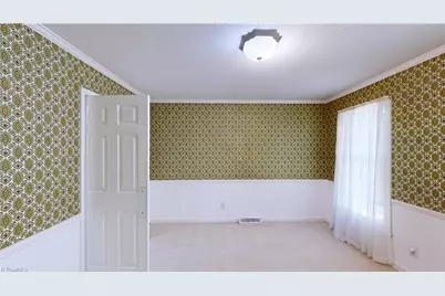 1711 Scarborough Road, High Point, NC 27265 - Photo 17