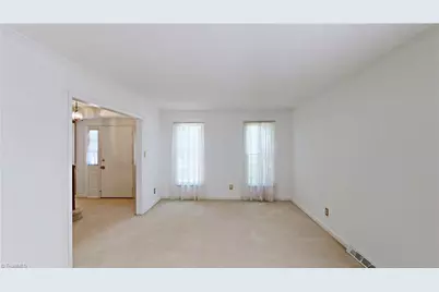 1711 Scarborough Road, High Point, NC 27265 - Photo 19