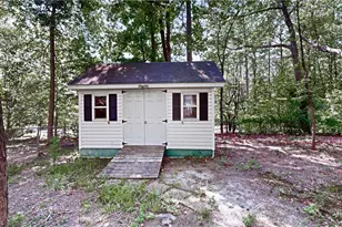 1711 Scarborough Rd, High Point, NC 27265 - Photo 9