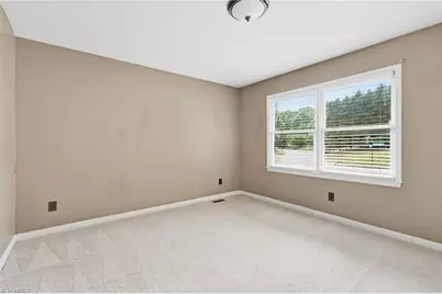 5404 North Oaks Drive, Greensboro, NC 27455 - Photo 23