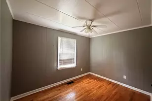204 Blackstock St, Eden, NC 27288 - Photo 11