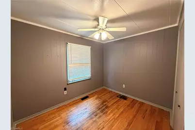 204 Blackstock Street, Eden, NC 27288 - Photo 9