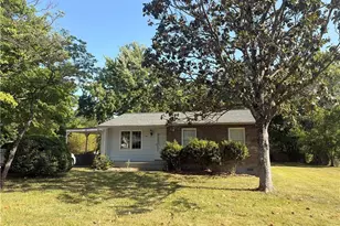 204 Blackstock St, Eden, NC 27288 - Photo 1