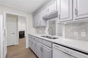 330 W Presnell St, Asheboro, NC 27203 - Photo 15