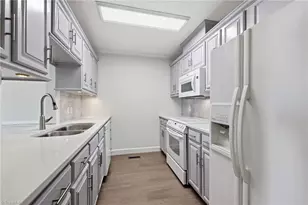 330 W Presnell St, Asheboro, NC 27203 - Photo 19