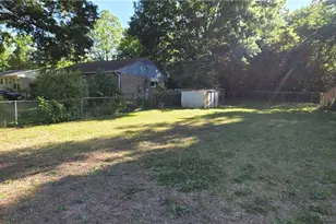 2206 Bothwell St, Greensboro, NC 27401 - Photo 9