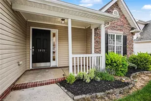 1915 Longburn Dr, Kernersville, NC 27284 - Photo 3