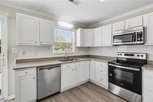 698 Retford Park Ln, Kernersville, NC 27284 - Photo 7