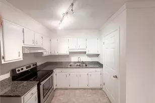5421 Pine Level Dr, Browns Summit, NC 27214 - Photo 3