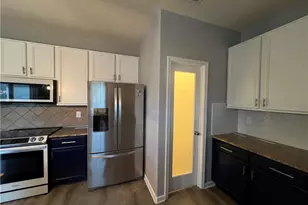 1950 Glenkirk Dr, Burlington, NC 27215 - Photo 5