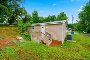120 Mathis St, Jonesville, NC 28642 - Photo 25