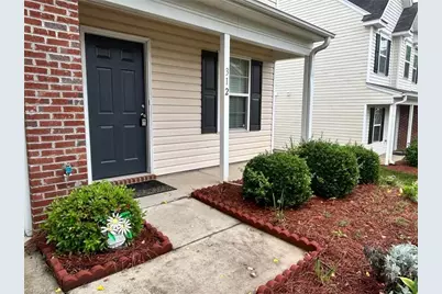 312 Robyns Glen Circle, Greensboro, NC 27409 - Photo 3